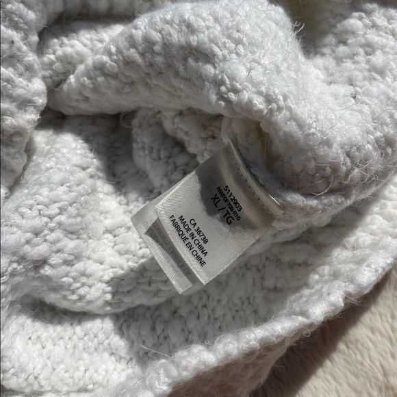 Reaction Kenneth Cole Textured Knit Top Size XL | Cozy Layers | Minimalist Chic - Picture 5 of 7